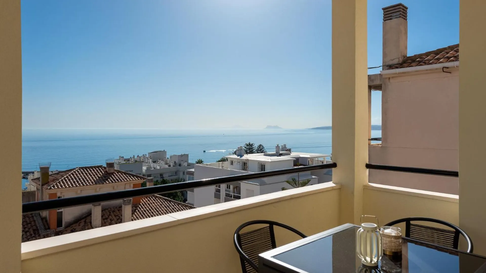 Terrace By The Sea Penthouse & Puerto De Estepona Spain