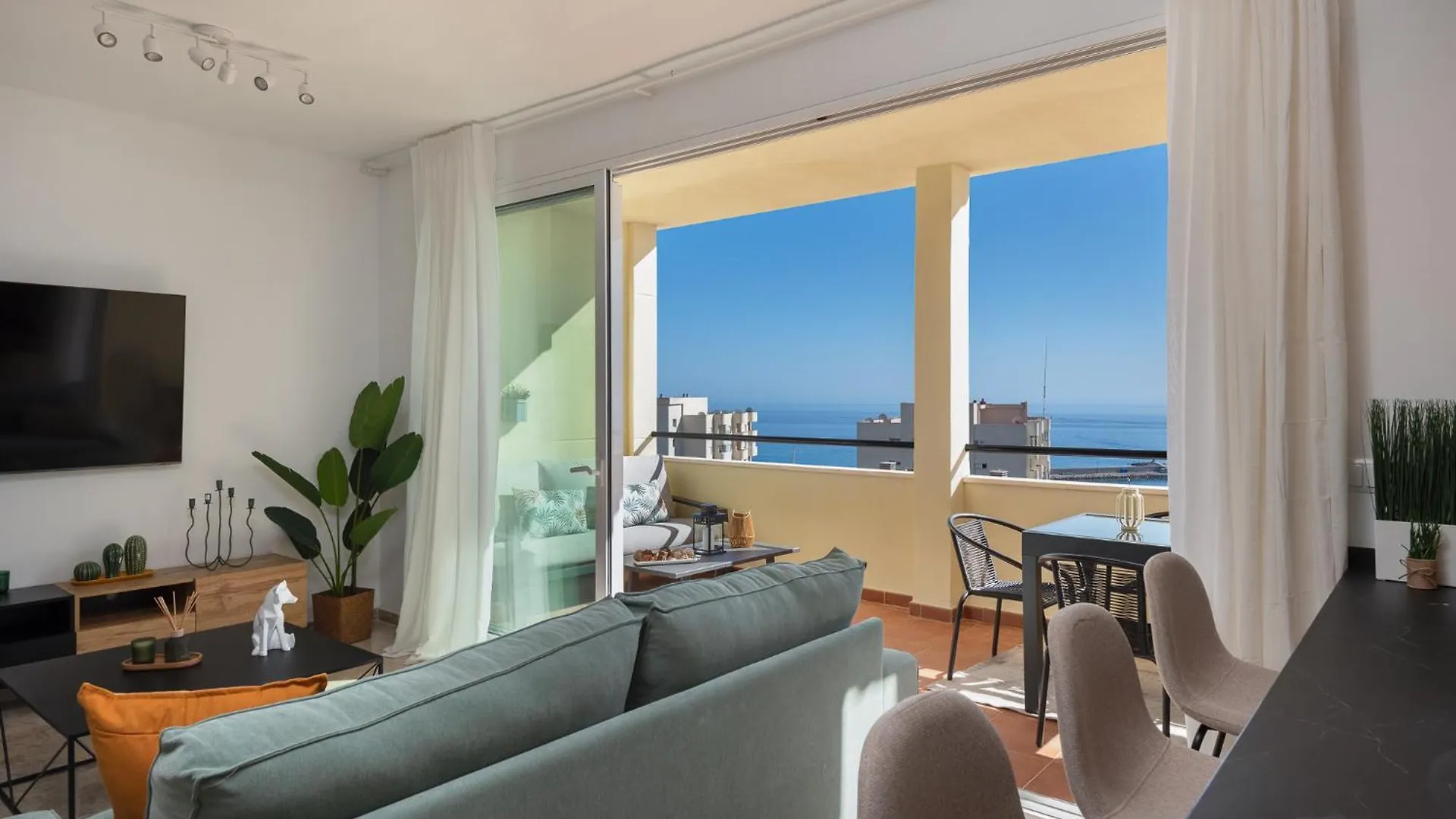 Terrace By The Sea Penthouse & Puerto De Estepona 0*,  Spain