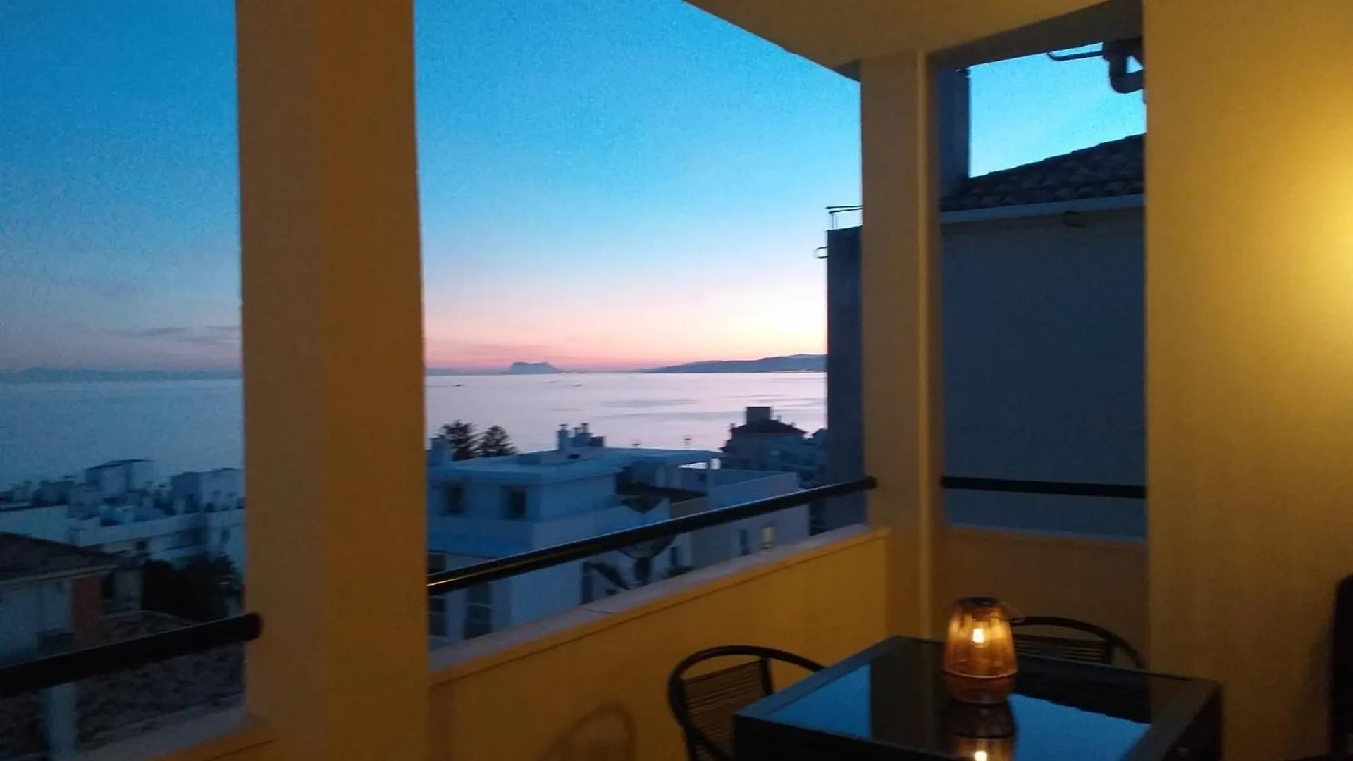 Apartment Terrace By The Sea Penthouse & Puerto De Estepona